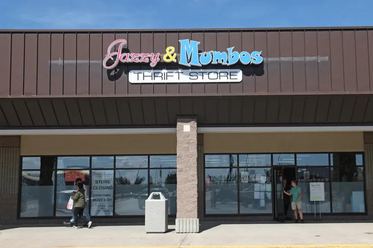 Jazzy and Mumbo's Animal Aid Thrift store closing for good after over 16 years in Moorhead