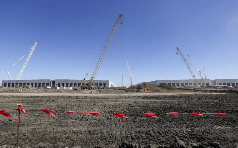 Applied Digital's Harwood AI data center Polaris Forge 2 nears completion, partial operations expected by end of 2026