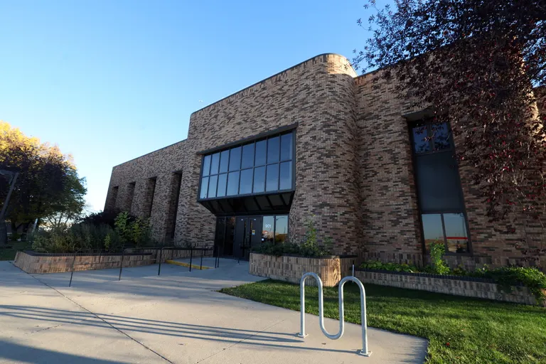 Kwik Trip buys former Alerus Financial building in West Fargo, applies to combine two lots for redevelopment