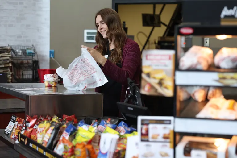 Fargo businesses Circle K, Integrity Convenience, Boss' Pizza use Too Good To Go app to sell surplus food