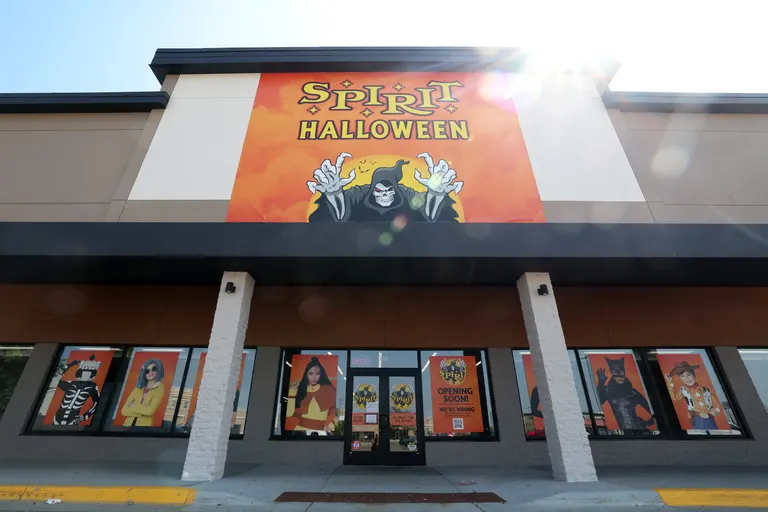 Spirit Halloween opens Fargo pop-up at 4340 13th Ave. S., nearly a month earlier than last year