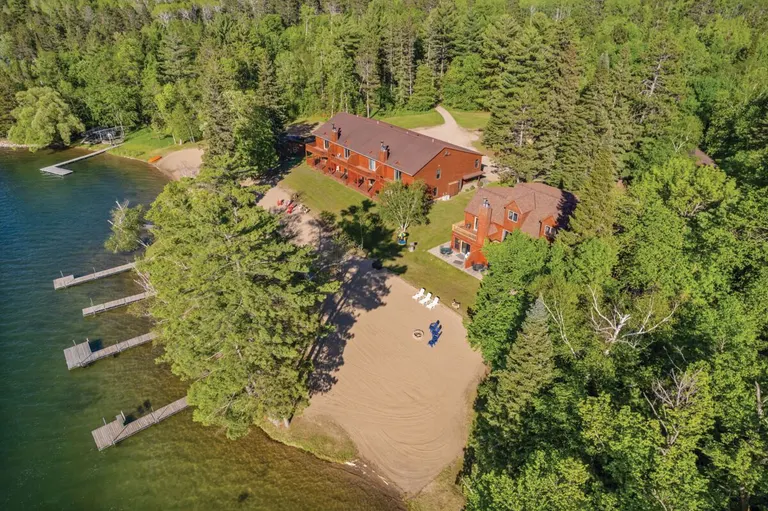 6 Amazing Options for Your Next Lakes Getaway