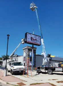 Custom Graphics Inc.: Signs, Decals, Vehicle Wraps Growth Leader