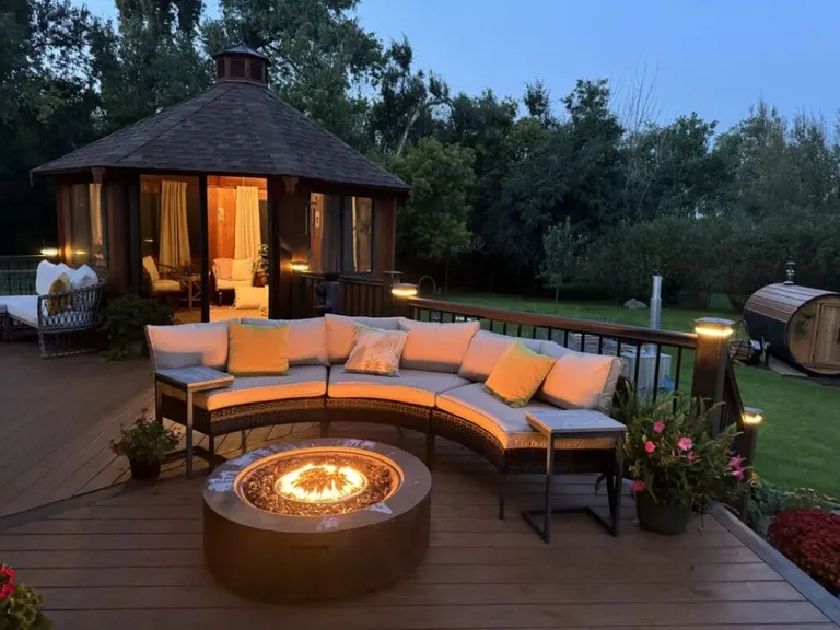 Experience Moonglade: Workplace Retreats/Events Growth Leader