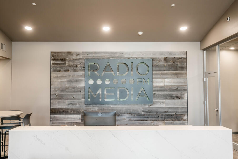 Radio FM Media front desk